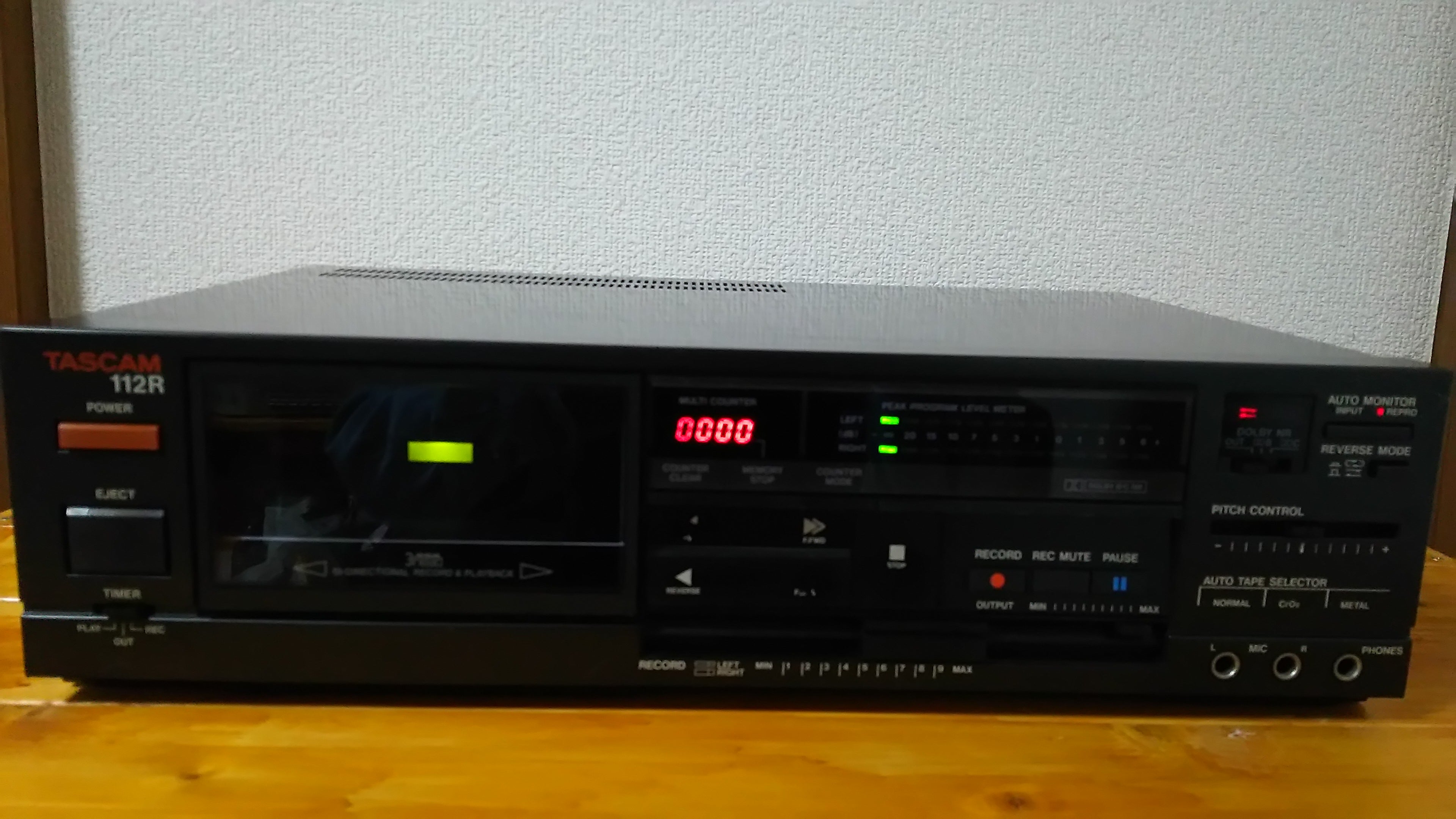 TASCAM 3ヘッド カセットデッキ 112R | 八王子リカバリーのブログ