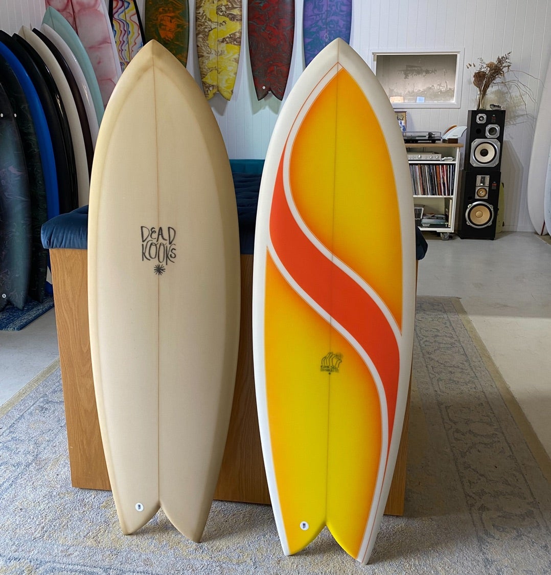 今日のショウタのチャンネル無しインヤン6'2でのサーフィン、次回入荷