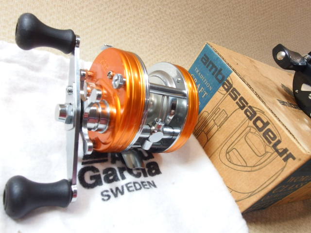 サイモン ホットピンク 5500C など ABU 5000番台,4000番台 色物6台入荷