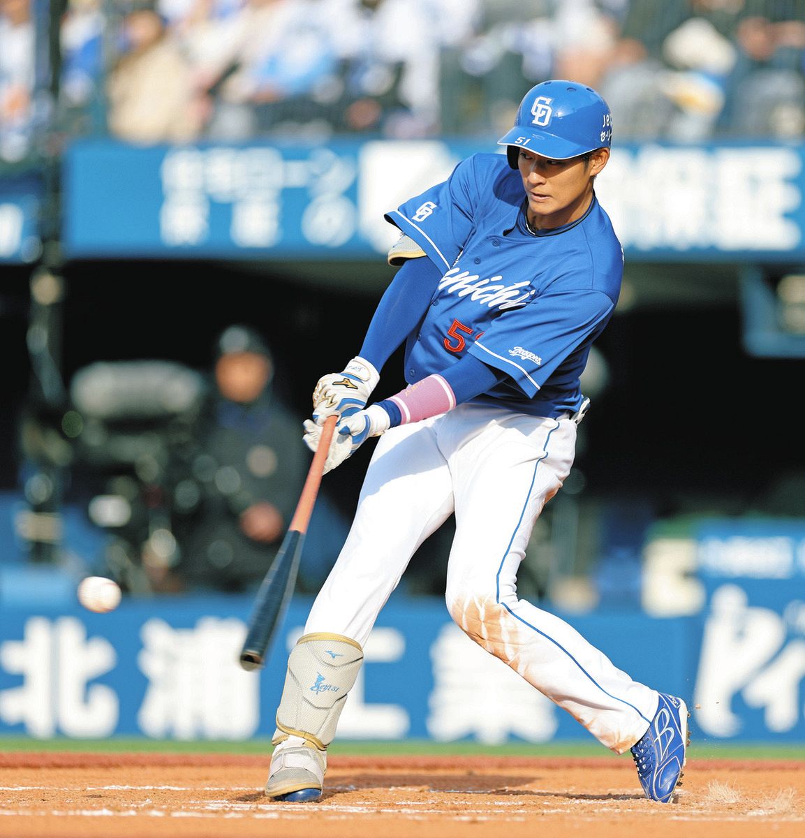 中日・上林誠知、8回に右翼線へ1点差に詰め寄る適時二塁打を放つ：中日