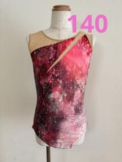 140バトン衣装 赤系プリント生地 - メルカリ