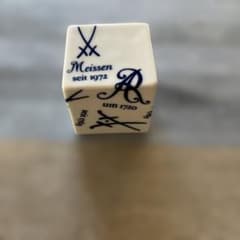 マイセン ペーパーウェイト キューブ およそ4.7cm角 - メルカリ