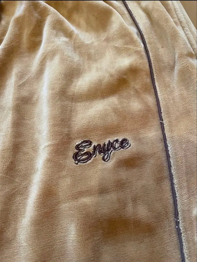 2026年最新】enyce ベロアの人気アイテム - メルカリ