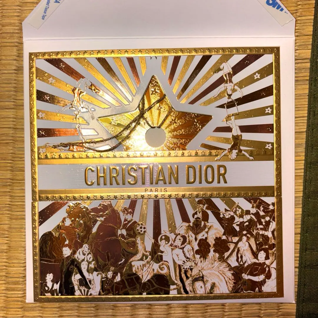 2026年最新】DIORクリスマスオーナメントの人気アイテム - メルカリ