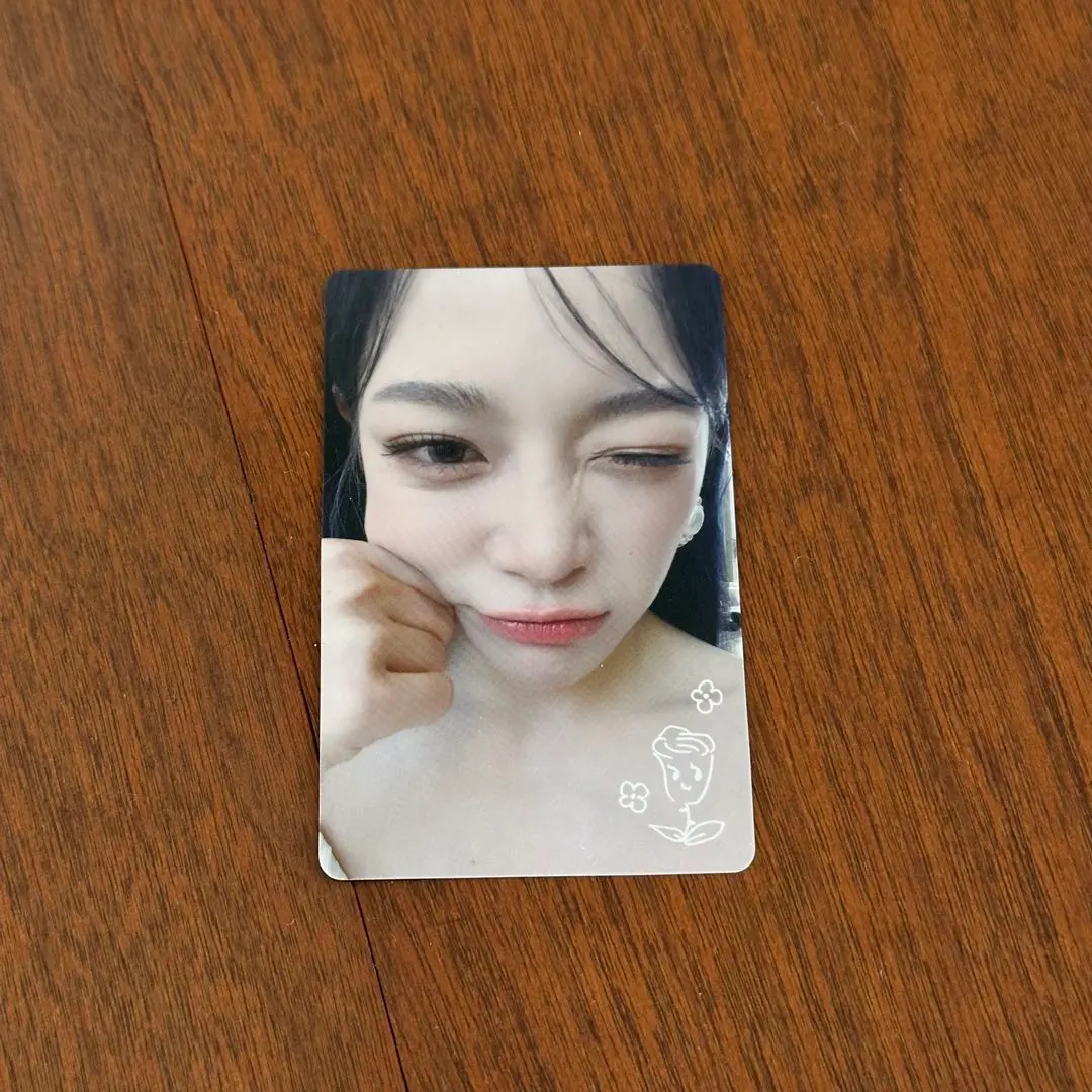 2026年最新】キムセジョン トレカの人気アイテム - メルカリ