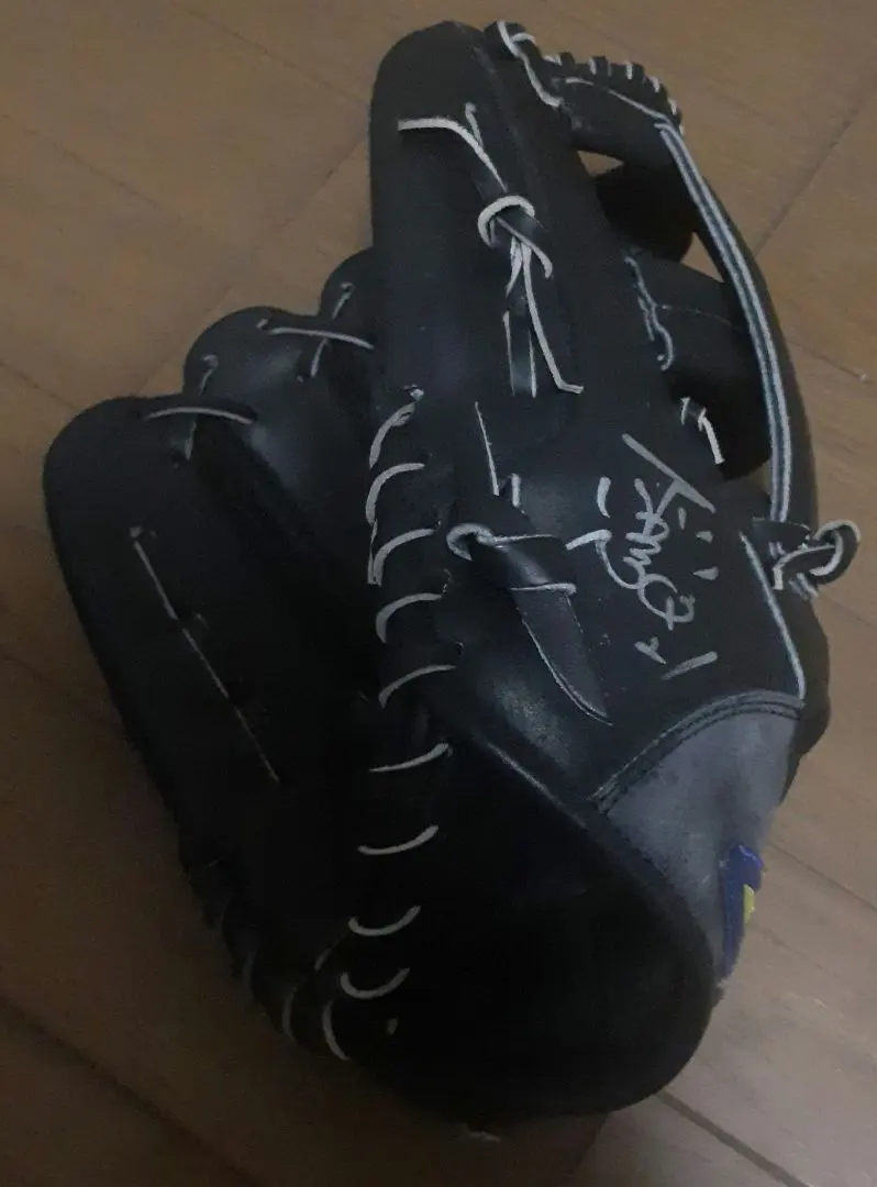 2026年最新】和田毅 グローブの人気アイテム - メルカリ