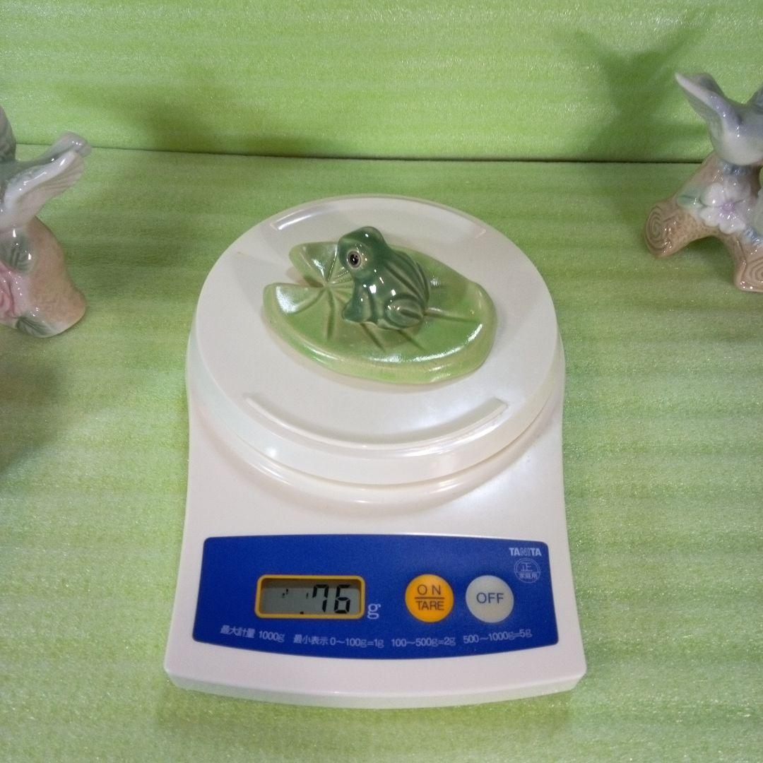 ニャオ様専用 鳩と思われる置物3個とカエルの置物1個 4個セット - メルカリ