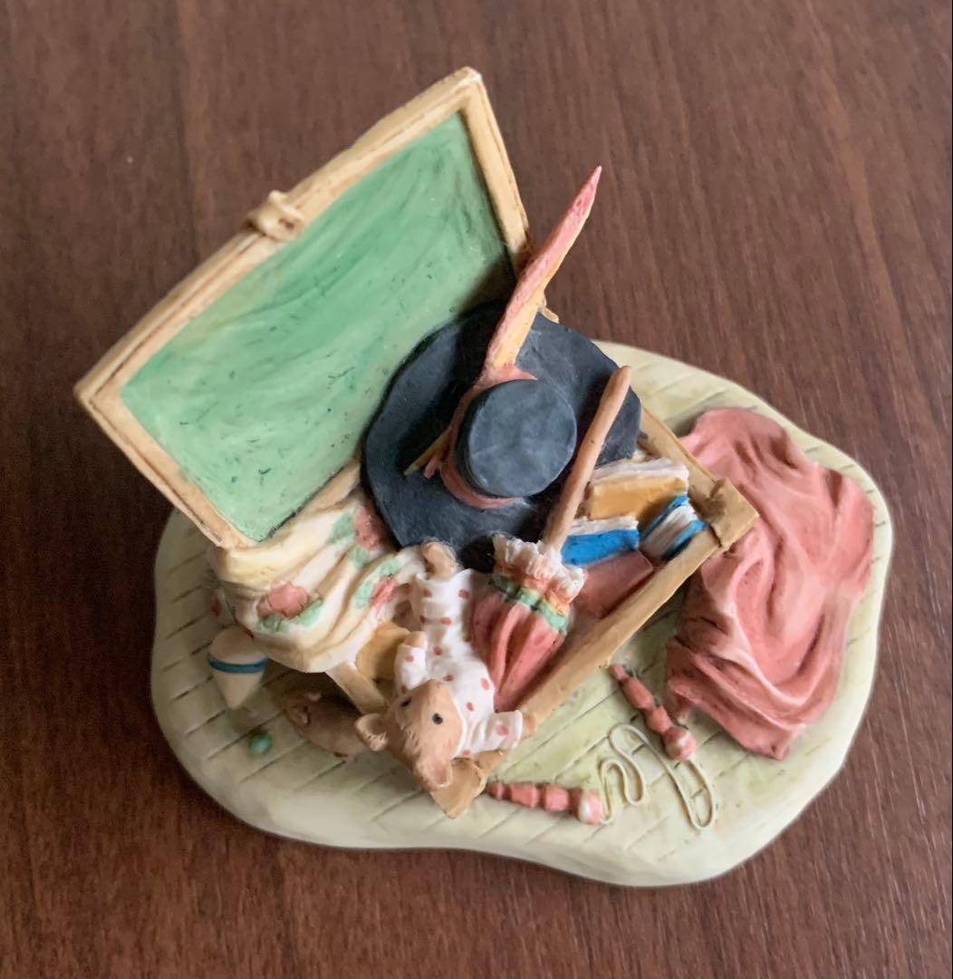 おもちゃ箱 のばらの村のものがたり ブランブリーヘッジ フィギュリン 置物