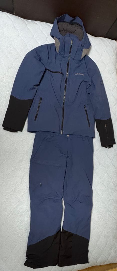 値下 美品 ピークパフォーマンス 綿入 ブルーシャドウM - メルカリ