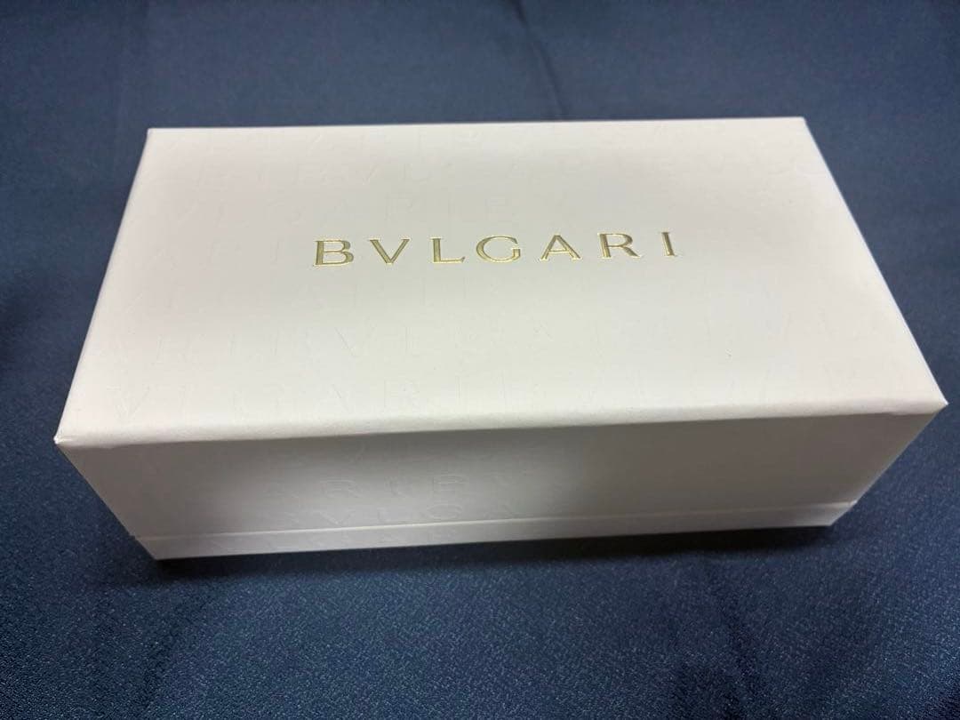 BVLGARI ホワイトギフトボックス - メルカリ