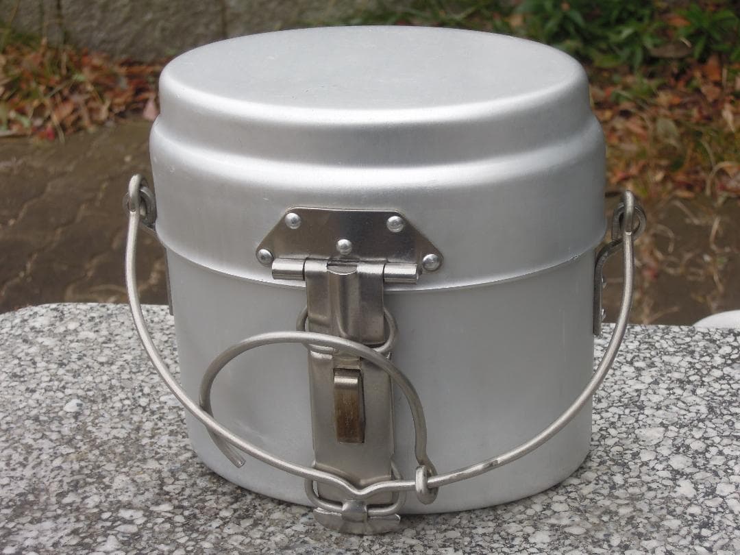 スウェーデン軍飯盒 メスキット NC66 無塗装アルミ 飯ごう - メルカリ