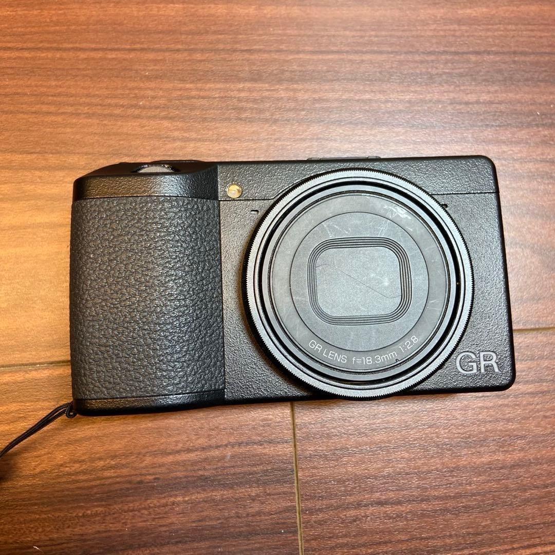 RICOH GR Ⅲ デジカメ ほぼ新品 4929 - メルカリ