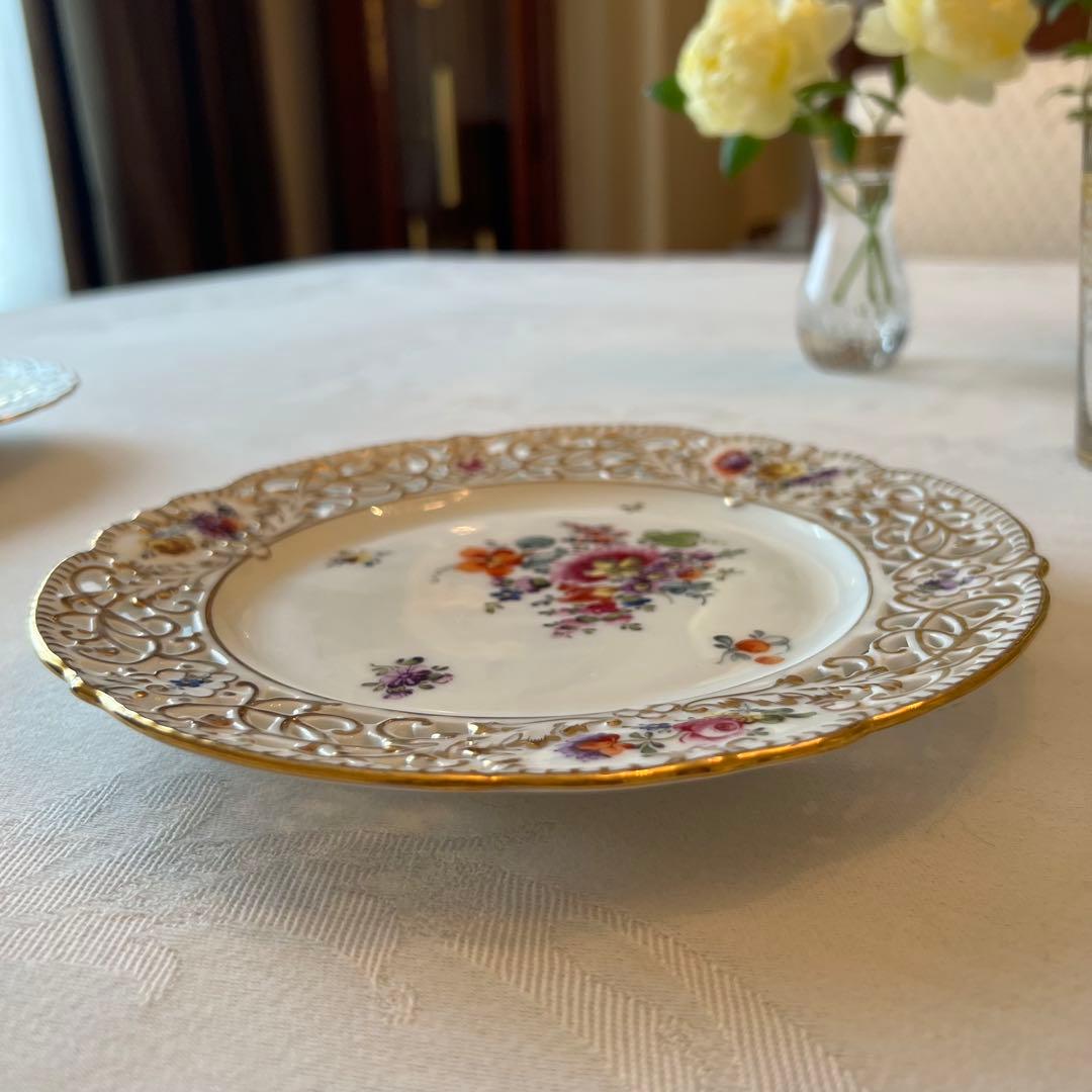 Herend】 美品 ヘレンド 透かし 金彩 花絵 フラワーブーケ 飾皿 - メルカリ