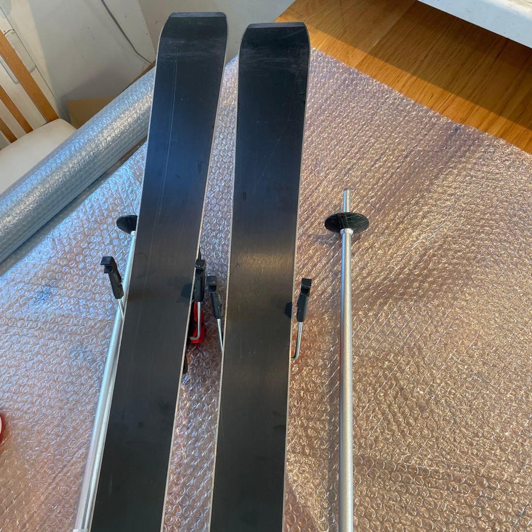 ジュニア　スキー　ATOMICストックredster 130cm 23.5cm