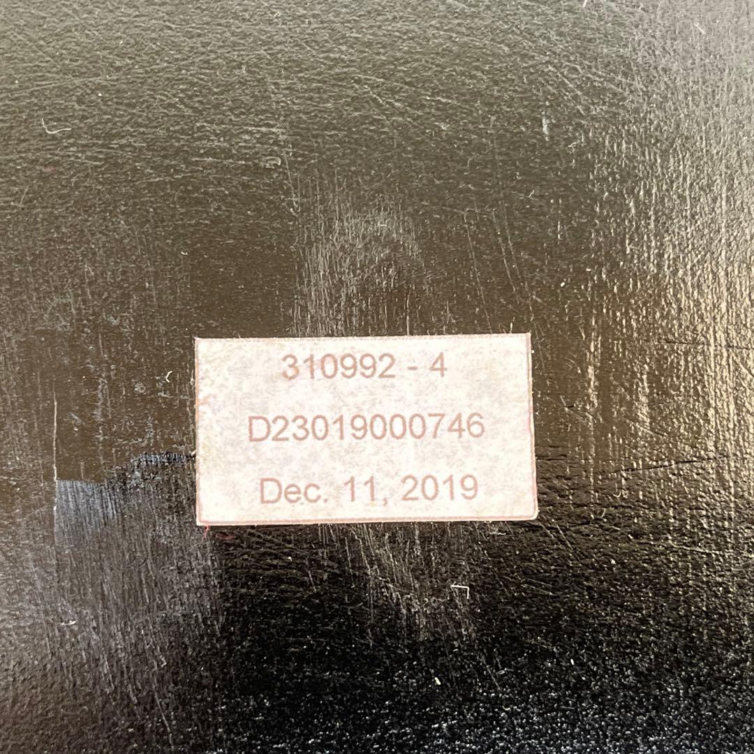 アスプルンド×フライミー ストーンレイ スクエアテーブル モダン