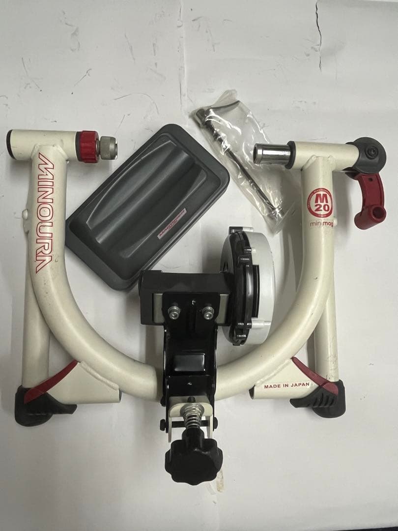 MINOURA ミノウラ　ミニベロ用❗️ サイクルトレーナーM-20ローラー❗️ 稀少!ミニベロ専用サイクルトレーナー！MINOURA M20-V の紹介です