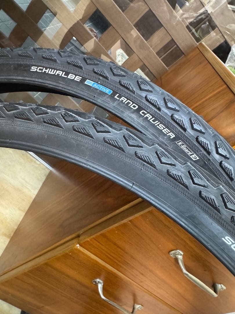 シュワルベ ランドクルーザー 700✖︎40C - メルカリ