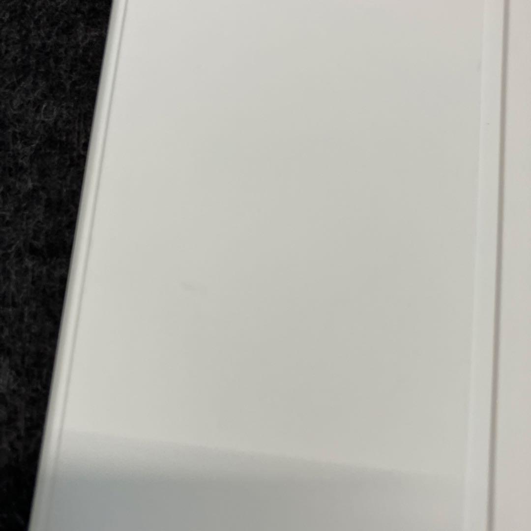 <純正品・美品>iPad 第10世代用 Smart Folio -ホワイト