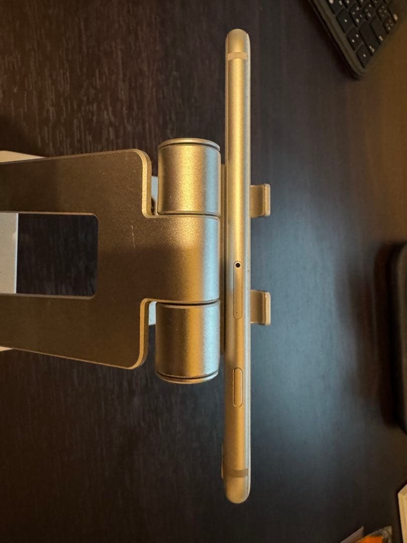 格安！大容量！美品iPhone8！