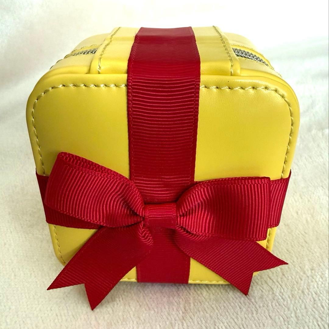 美品】猫の恩返し アクセサリーケース おさかなクッキー箱 - メルカリ