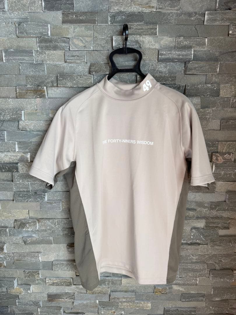 TFW49 ベージュ 半袖モックネック HALF MOCKNECK TSHIRT | TFW49（ティーエフダブリュー）Official EC Store