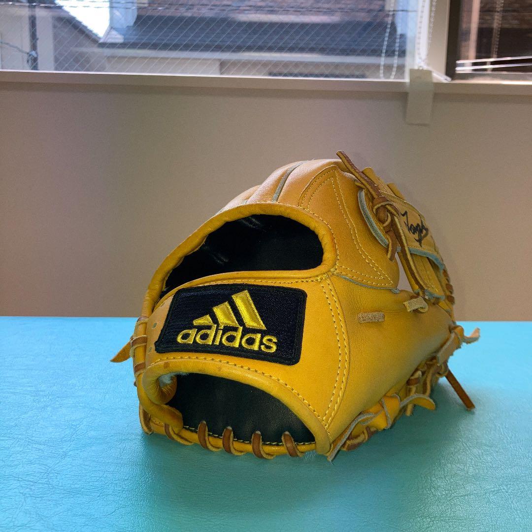 アディダス 硬式内野手用グローブ 西岡剛サイン入り - メルカリ