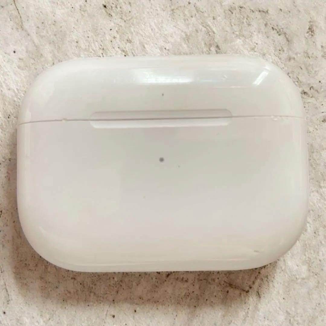 AirPodsPro 本体 ホワイト 充電ケース付き - メルカリ