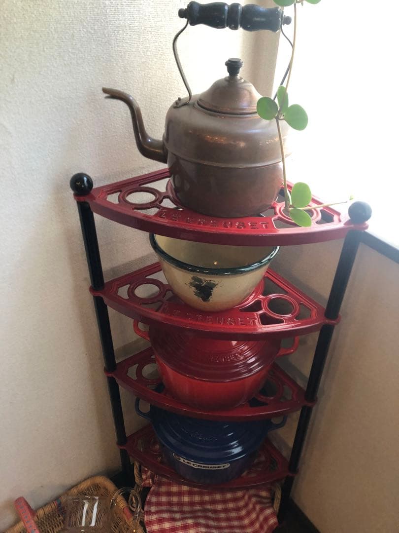 美品】ル・クルーゼ ポットスタンド チェリーレッド - メルカリ