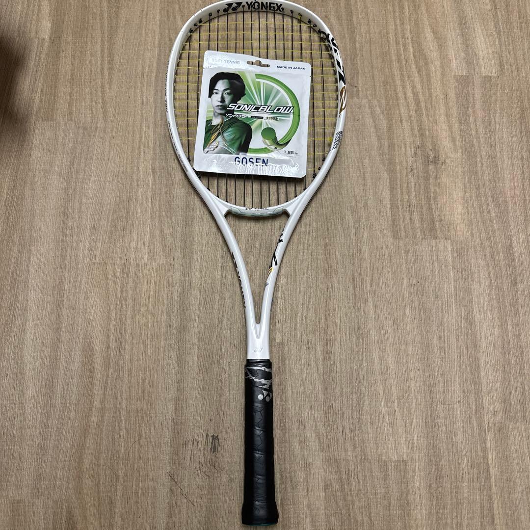 廃盤激レア⭐️ソフトテニスラケットジオブレイク70vsガット（ソニック