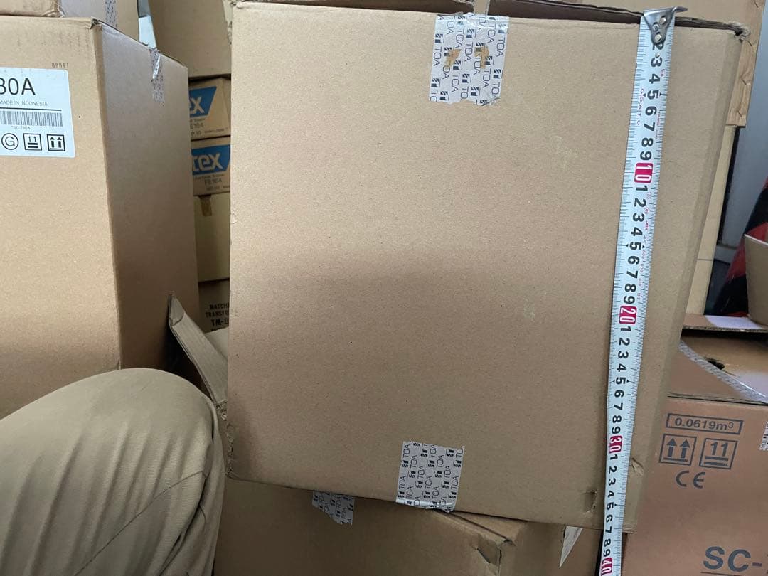 スピーカー　演説等で使用　車用他4機　ほぼ新品 Amazon.co.jp: 超高出力 12V スピーカー車載拡声器 ハンズフリー