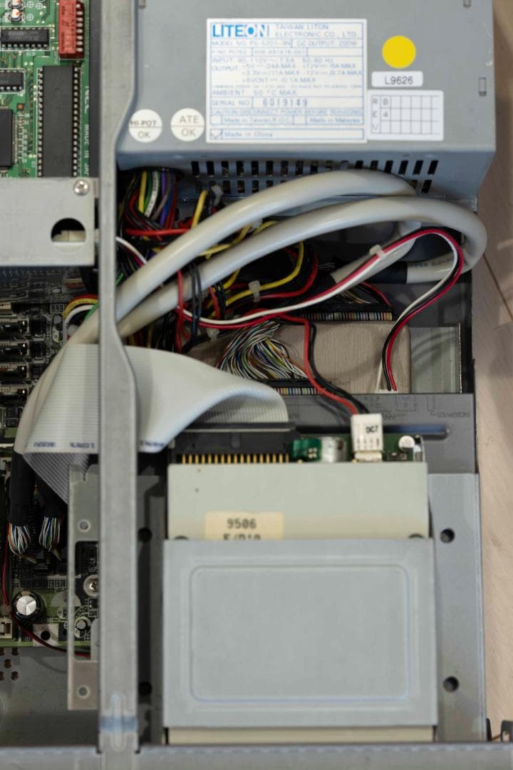 PC-9821Ra20N12 正常動作 PC-9801-86付き Win98付き - メルカリ