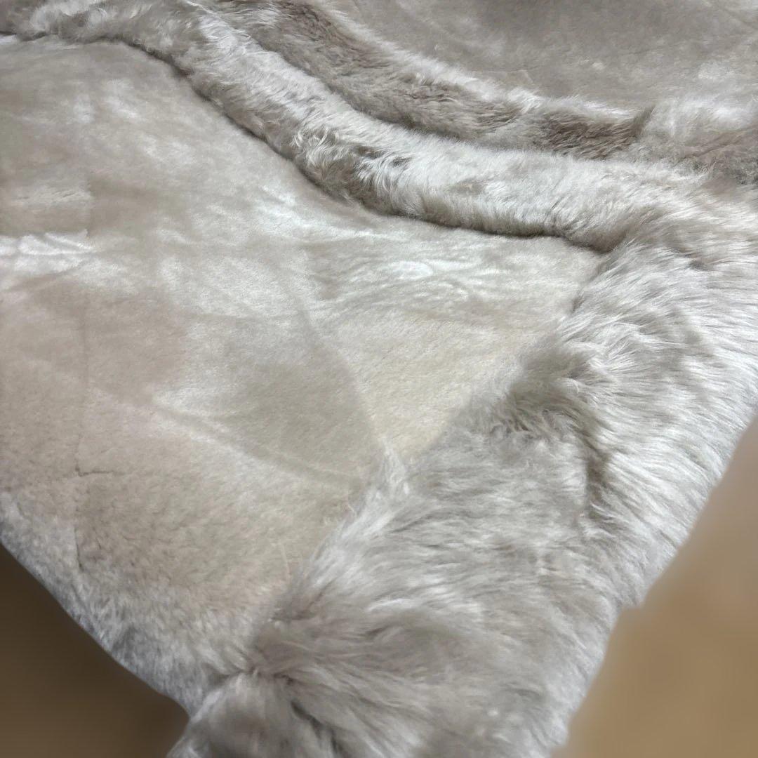 最後の１枚　最終処分価格　ムートンシーツ羊毛皮 ベージュ系 ダブルサイズ 楽天市場】ムートンシーツ （約）140x200cm ダブルサイズ 毛足25mm