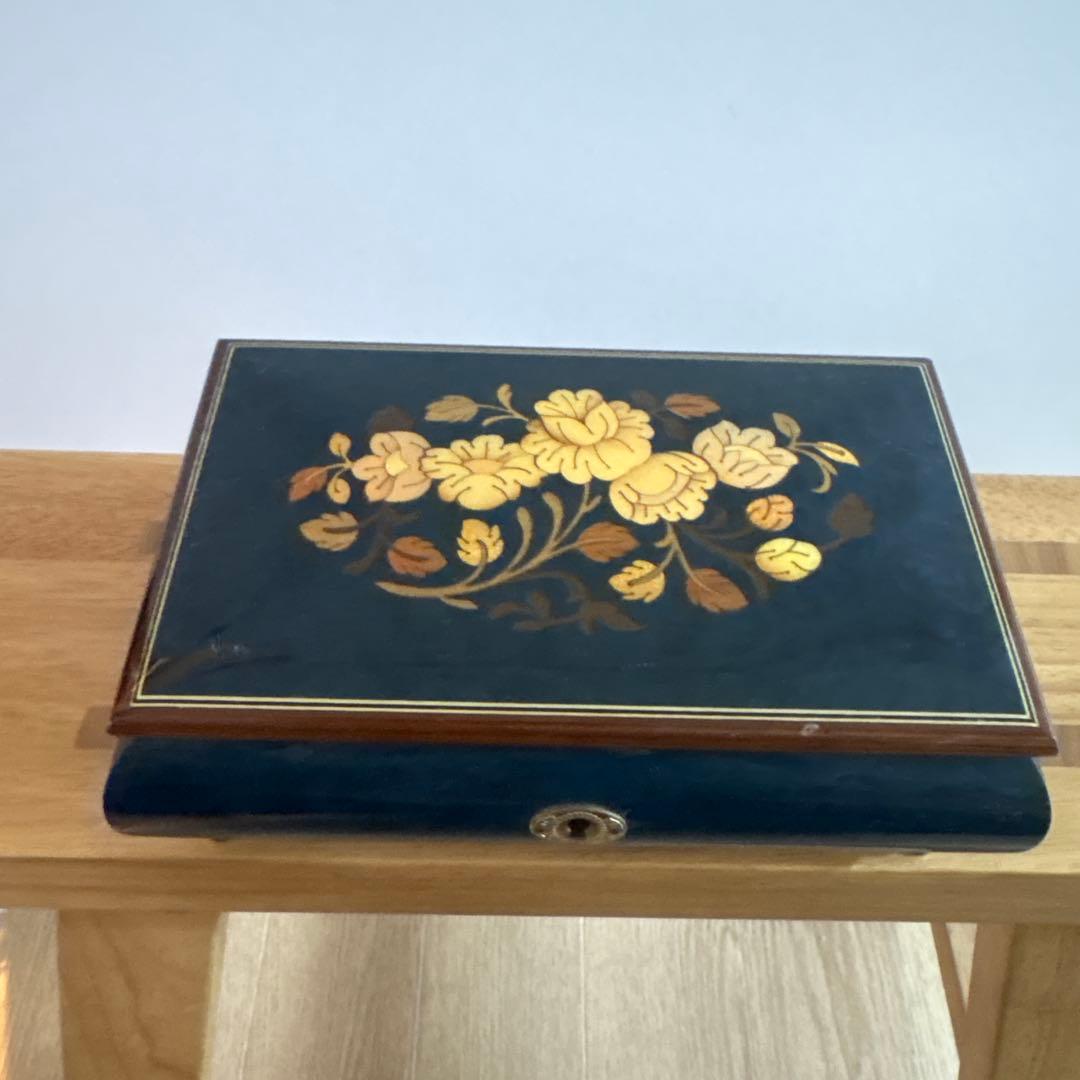 オルゴールボックス 花の装飾 - メルカリ