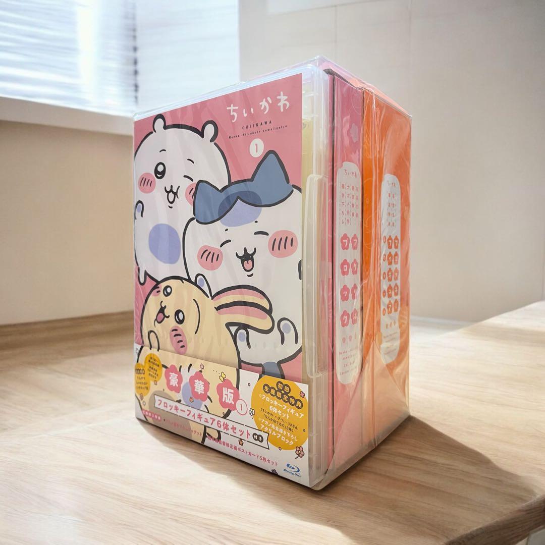 ちいかわ DVD 豪華版 新品未開封 なんとかバニア 缶バッジ - メルカリ