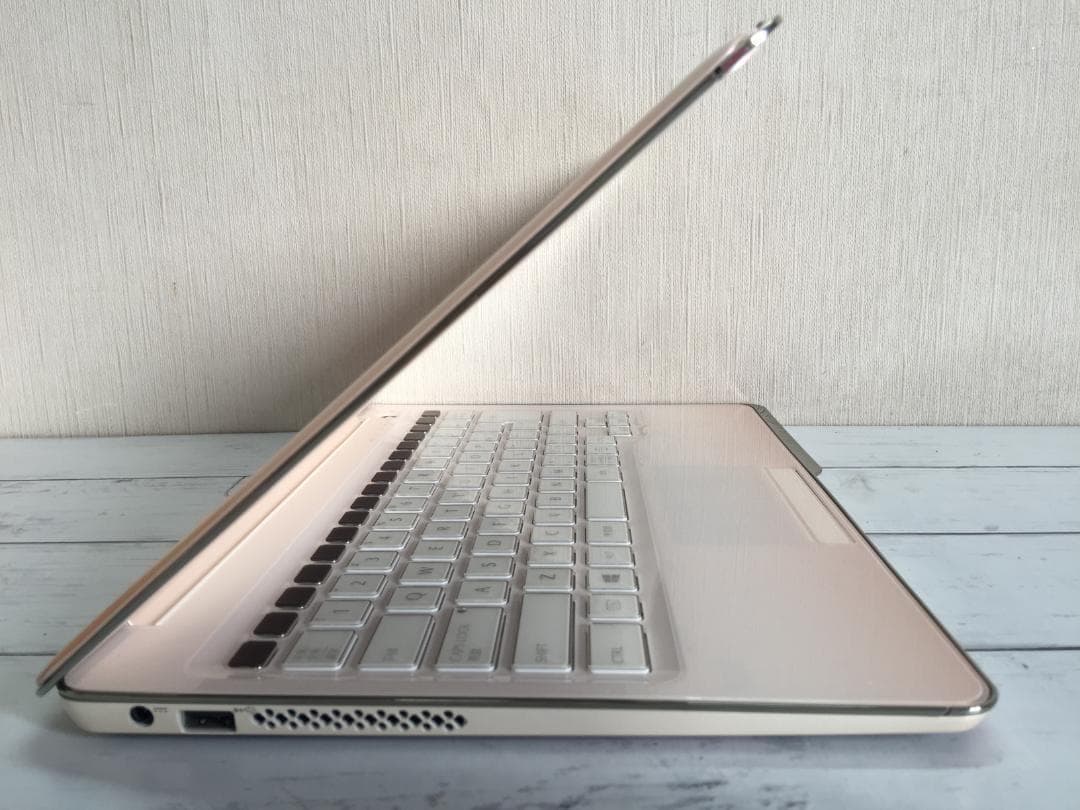 LIFEBOOK CH55/J 13.3型/SSD/Office2024/Win - メルカリ