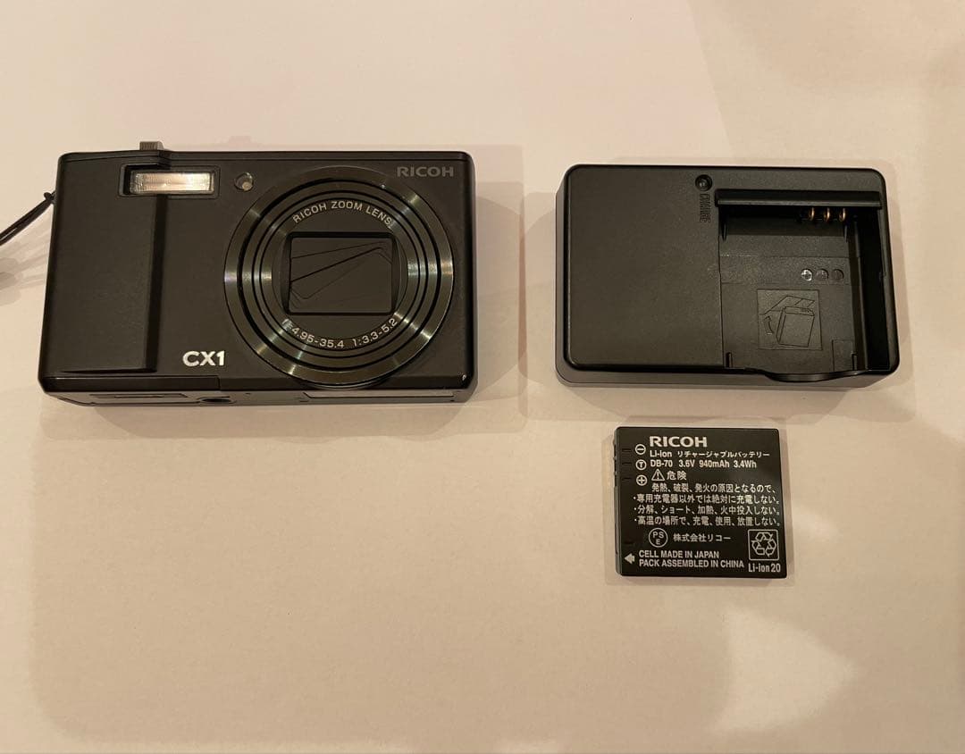 美品・付属品完備】動作確認済み RICOH CX1 ブラック 予備バッテリー付
