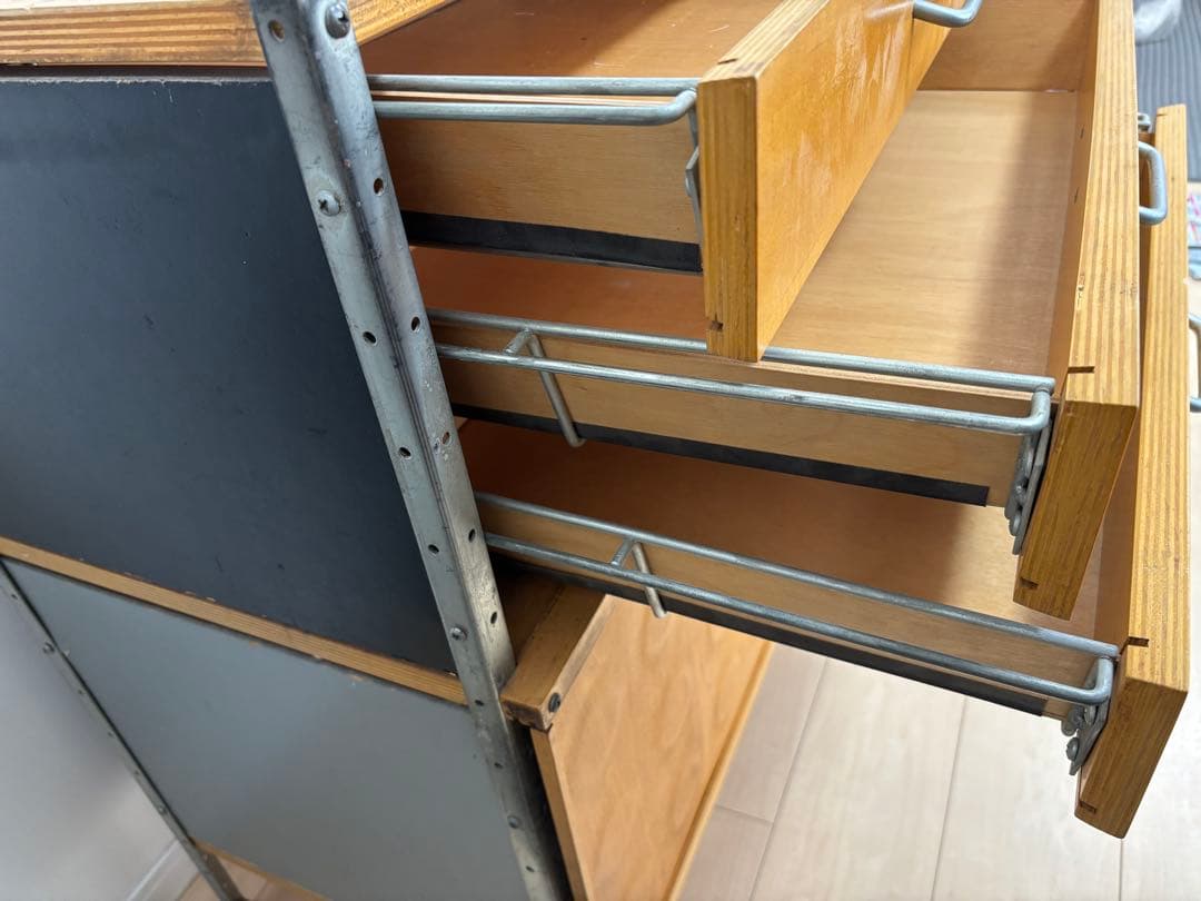 イームズ Eames esu HermanMiller Nigo g1950 - メルカリ