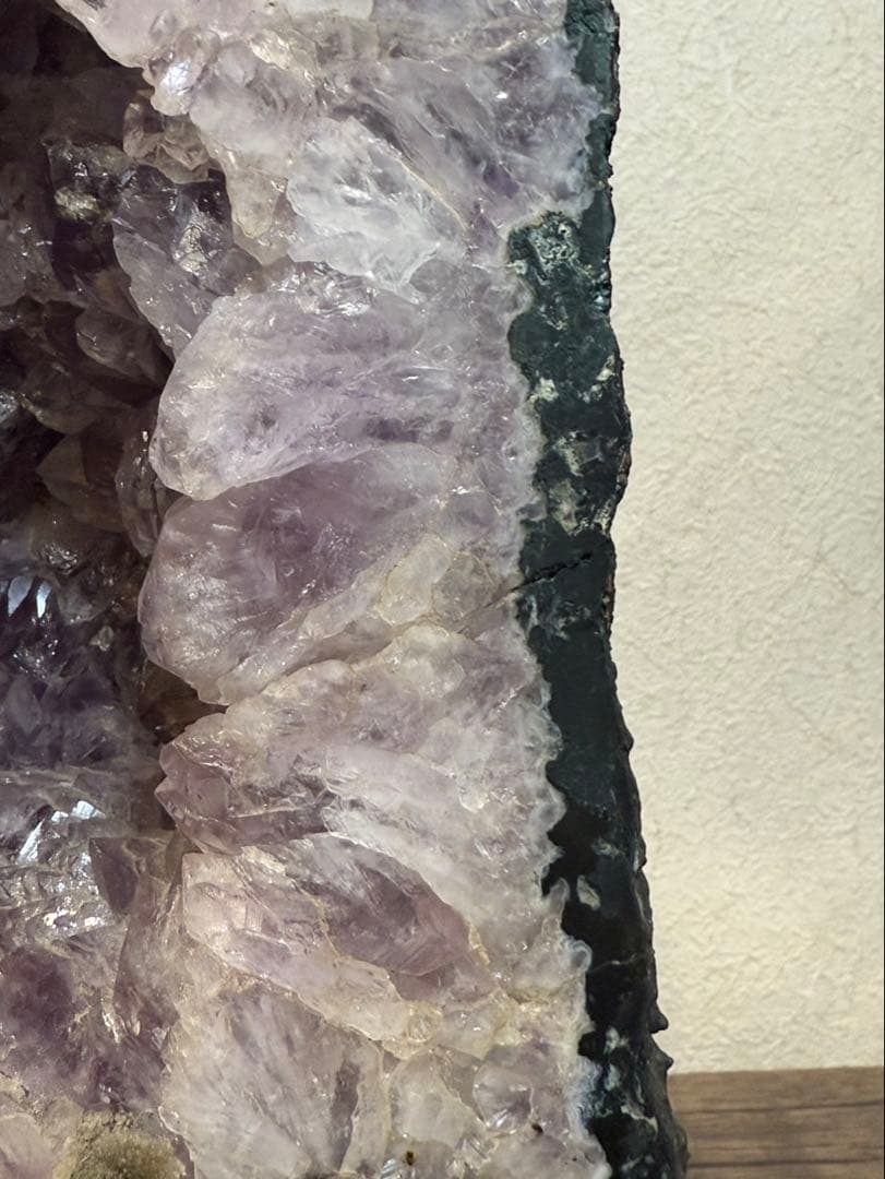 【送料込み】天然石★アメジストドーム　紫水晶　8.5kg 高さ27cm 鉱物