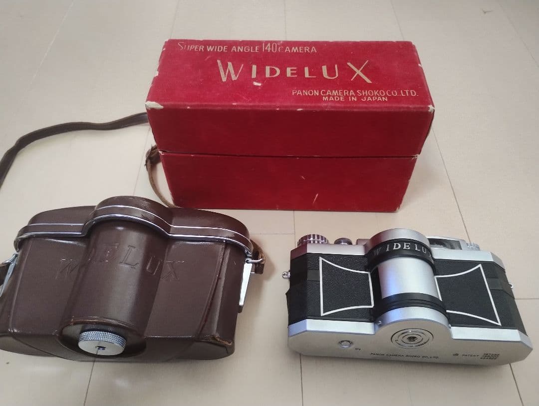 WIDELUX F6 スーパーワイドアングルカメラ Panon Widelux F6 (1970年) のレビュー - コメントにリンク : r
