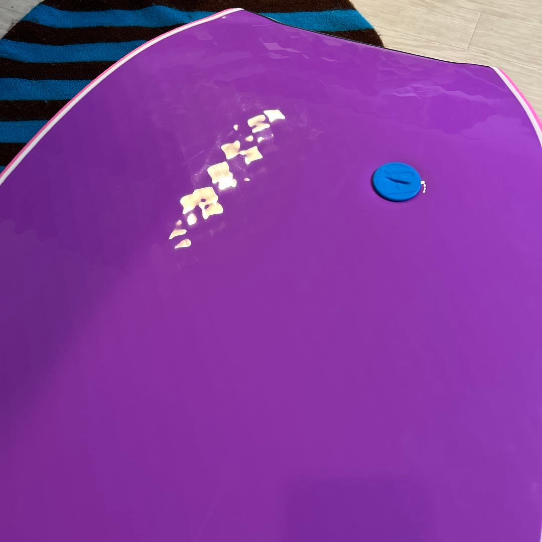 美品　QCD ELLA ボディボード