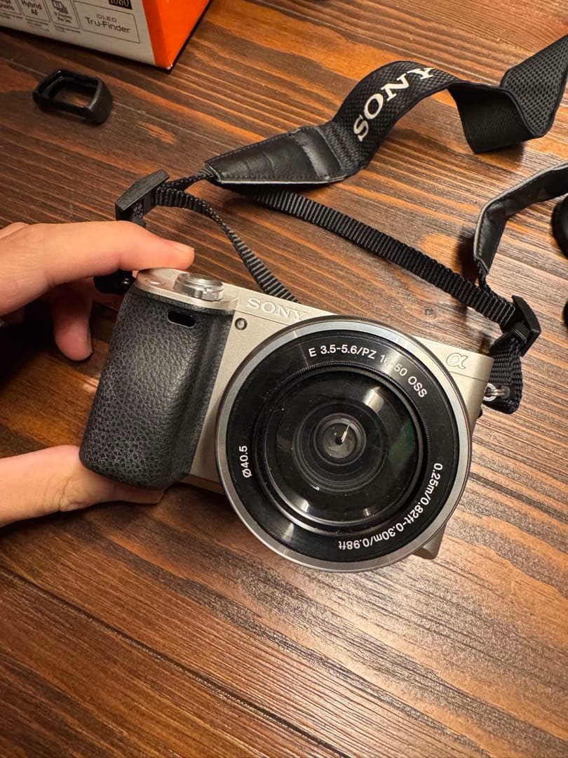 SONY α6000 ミラーレスカメラ ダブルズームレンズキット レンタル] ソニー α6000 ダブルズームレンズキット ミラーレス一眼