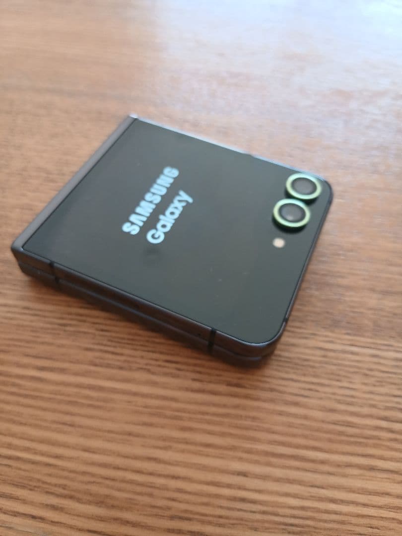 Samsung Galaxy 本体 サムスン、タフネス仕様の4.5型スマホ「Galaxy Active neo SC-01H