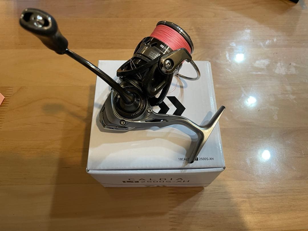 DAIWA CALDIA LT 2500S-XH スピニングリール ダイワ スピニングリール 25カルディア LT2500S-XH(LT2500S-XH