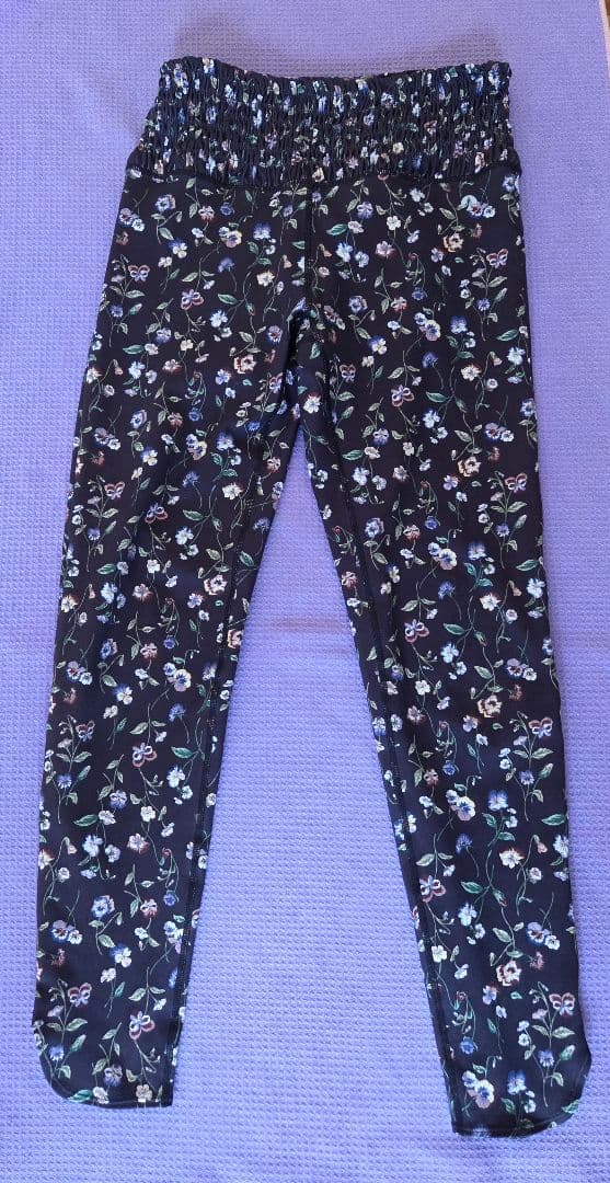 お値下げSUKALA 花柄 ヨガウェア Lサイズ SUKALA】ノスタルジックフラワープリントレギンス(XS・S・M・Lサイズ