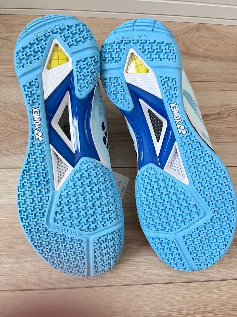 YONEX バドミントンシューズ 26.5cm 新品
