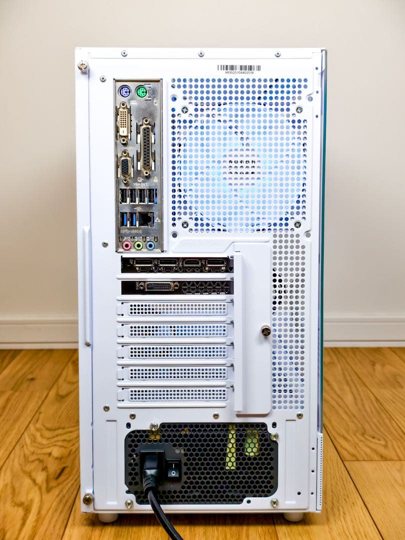 白ゲーミングPC i7-4770S GTX1060 新品SSD Office - メルカリ