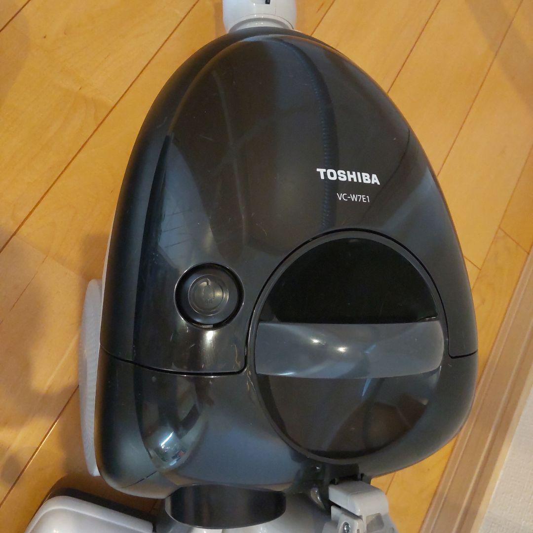 TOSHIBA】紙パック式クリーナー 掃除機 VC-W7E1(K)2018年製 - メルカリ