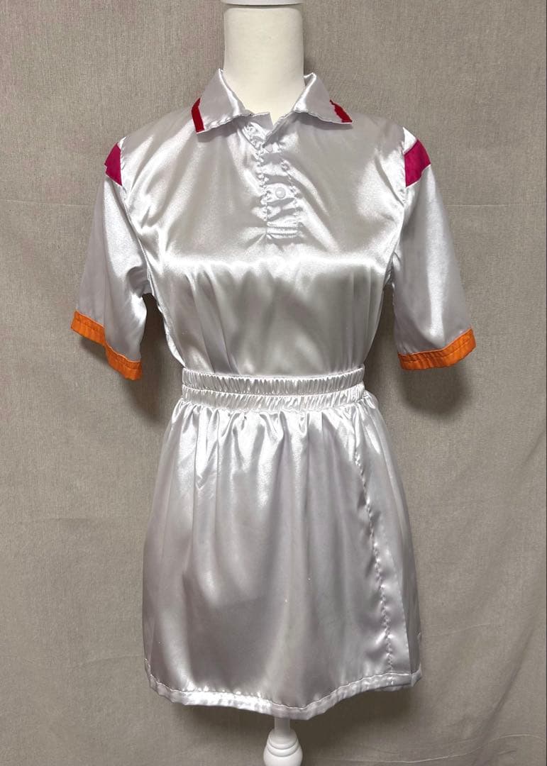 レディース　テニスユニフォーム　大きめサイズ　レトロ　長期保管品　光沢　サテン レディース テニスユニフォーム 大きめサイズ レトロ 長期保管品 光沢