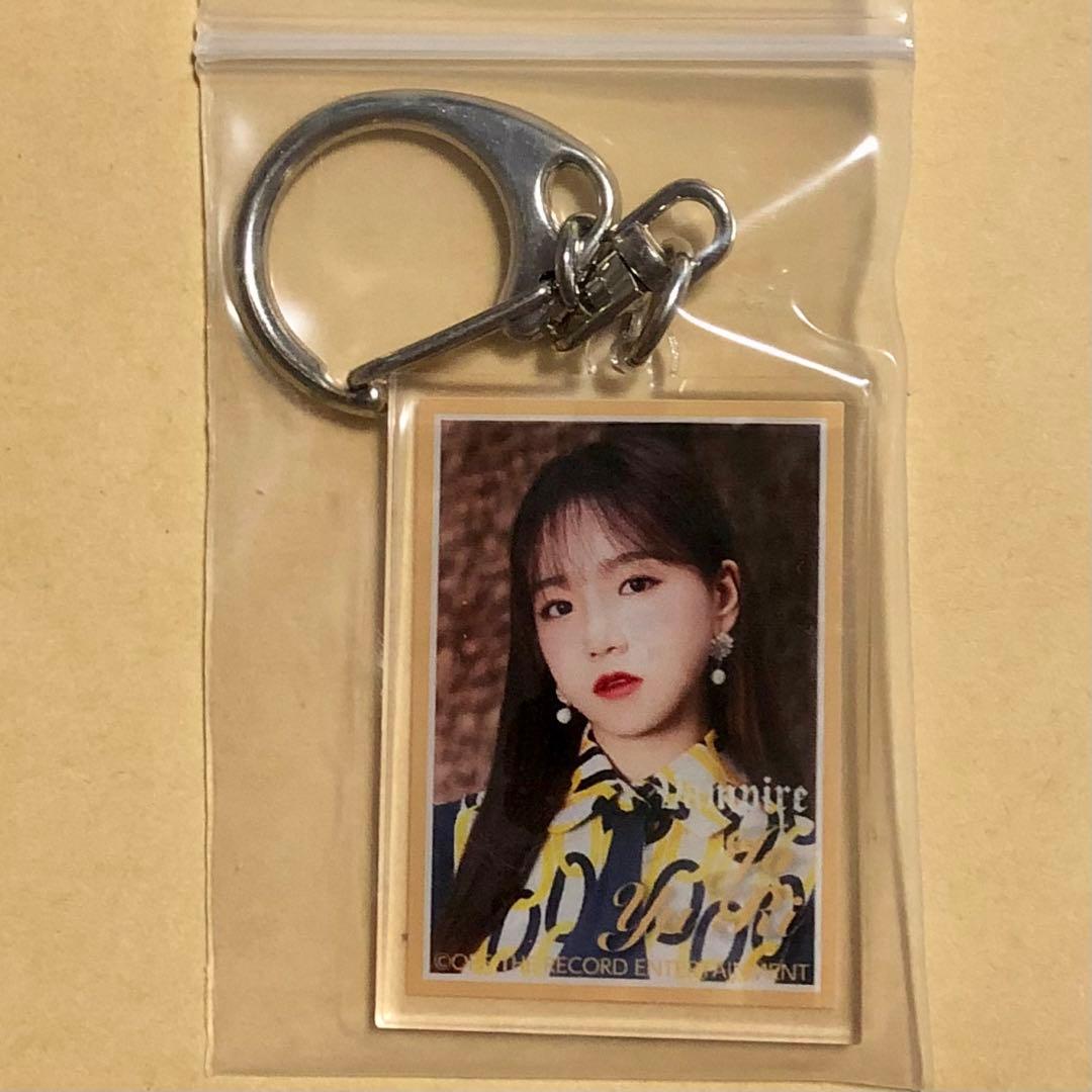 IZ*ONE チョ ユリ JO YURI Vampire アクキー トレカ 1 - メルカリ