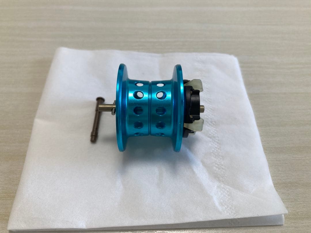 KTF22/20メタニウム用 ネオスプール Ver3ブルー ※ブレーキユニット付